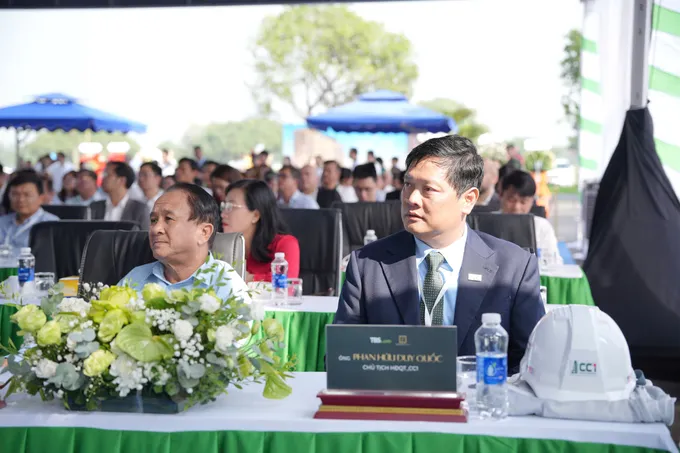 KHỞI CÔNG DỰ ÁN HỒ GƯƠM XANH Ông Phan Hữu Duy Quốc, Chủ tịch HĐQT CC1 tham dự Lễ khởi công dự án Khu dân cư Hồ Gươm Xanh